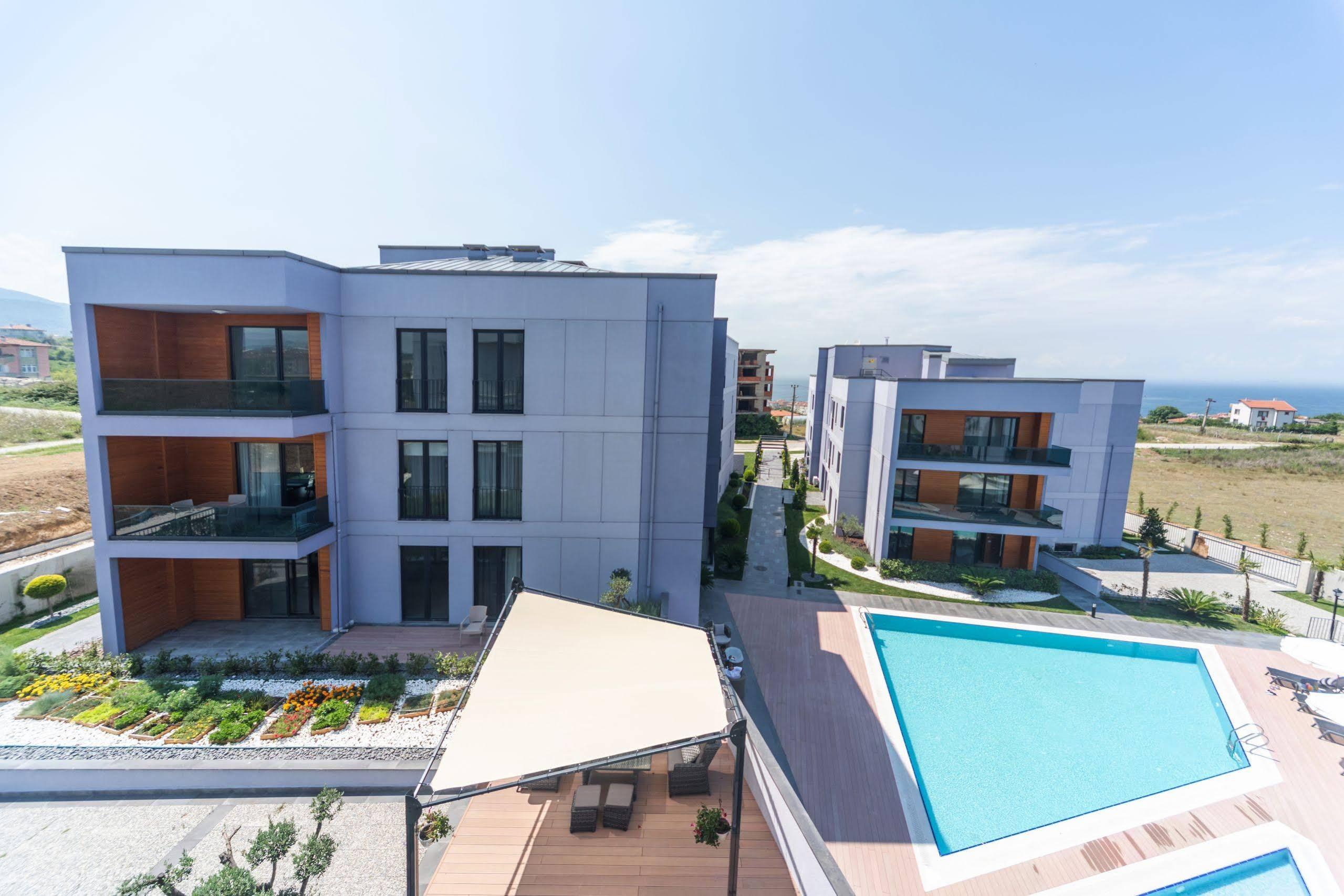 Green Hills Suites Ялова Екстериор снимка