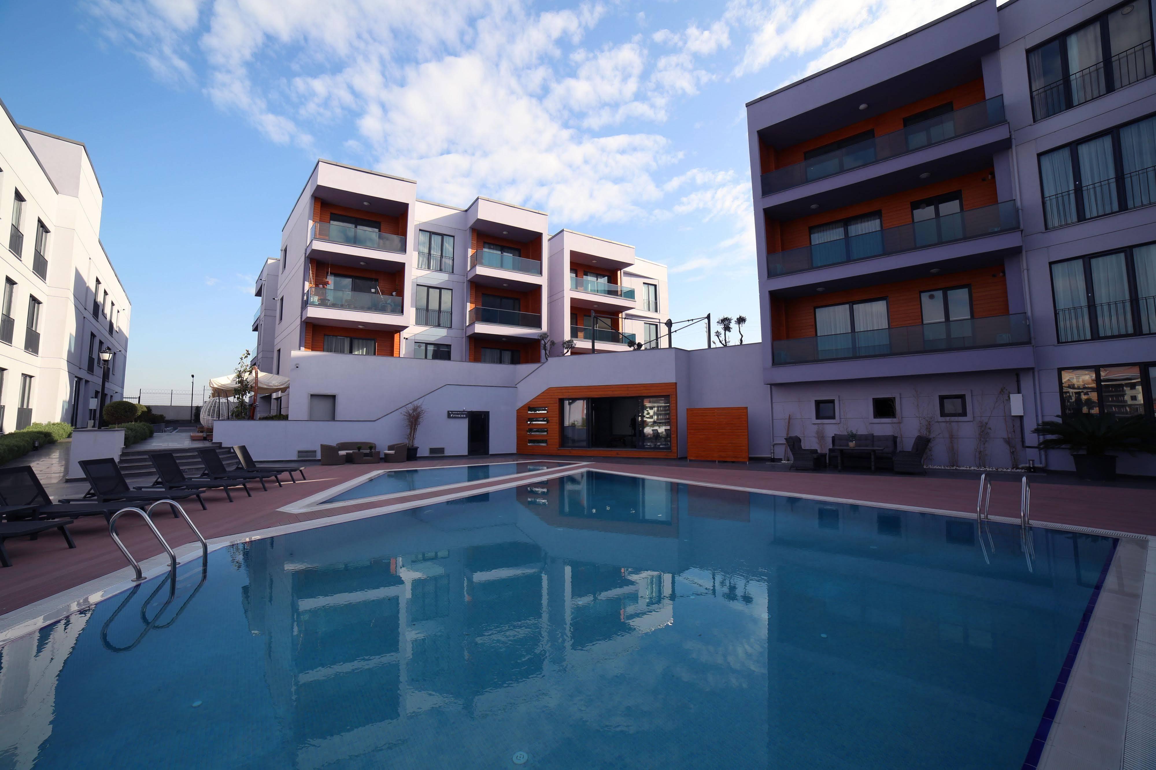 Green Hills Suites Ялова Екстериор снимка