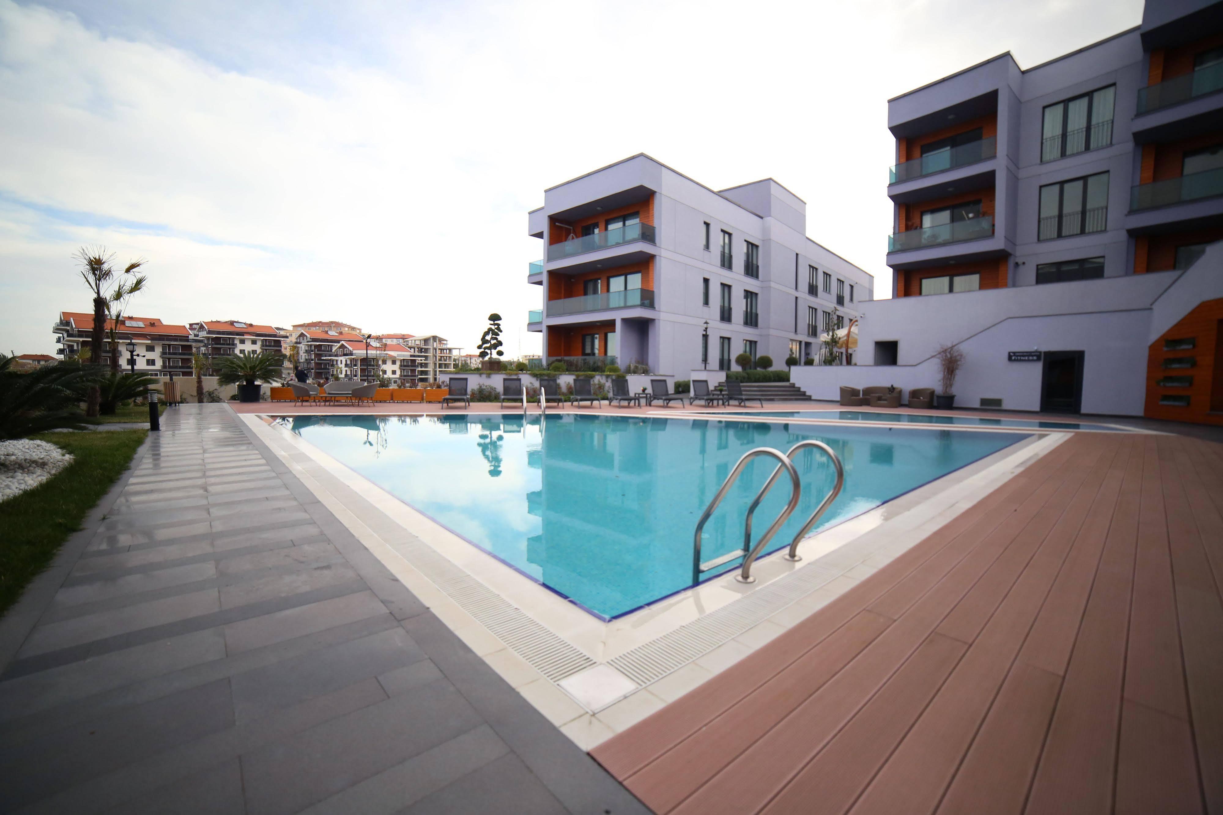 Green Hills Suites Ялова Екстериор снимка