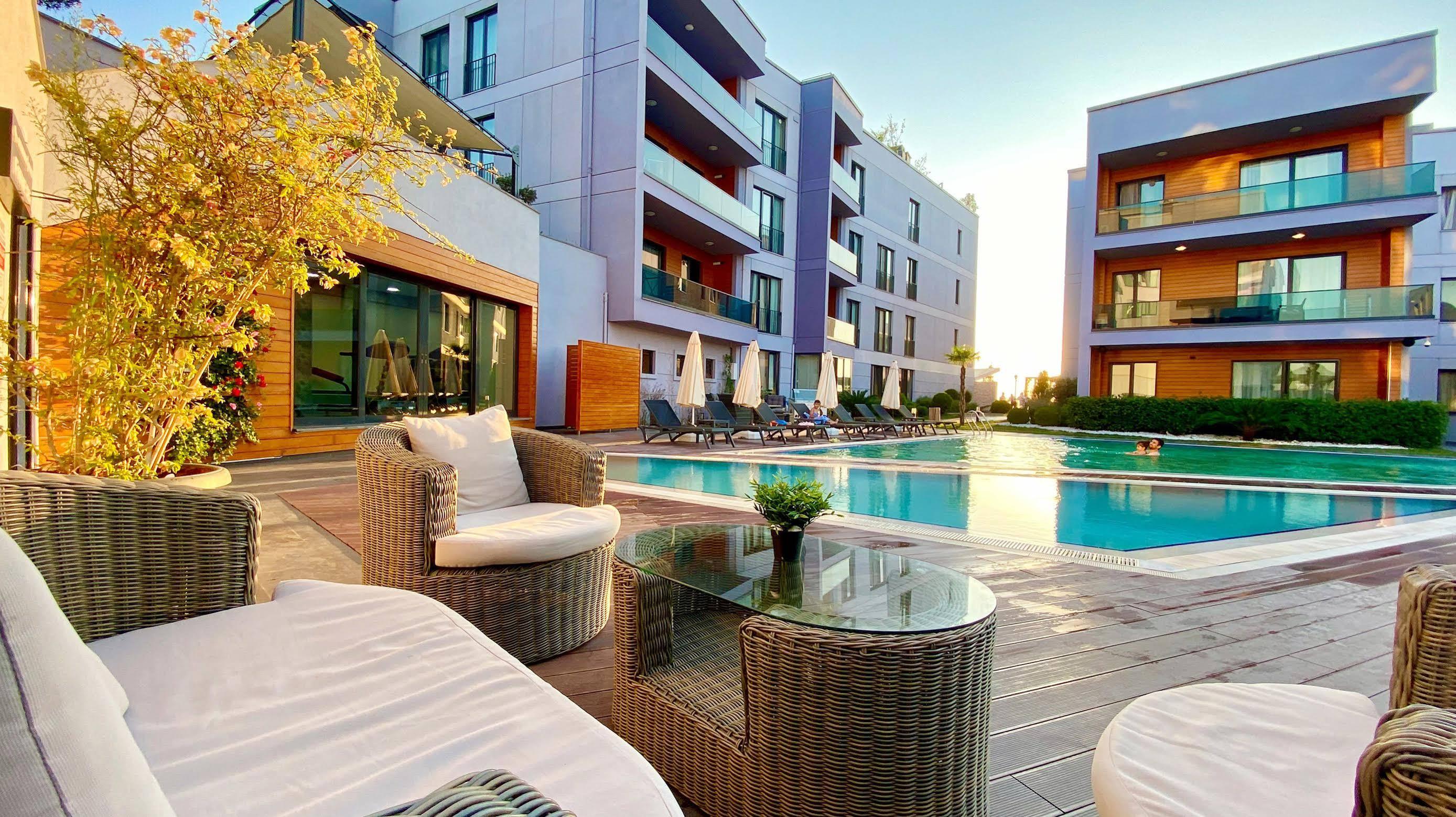 Green Hills Suites Ялова Екстериор снимка