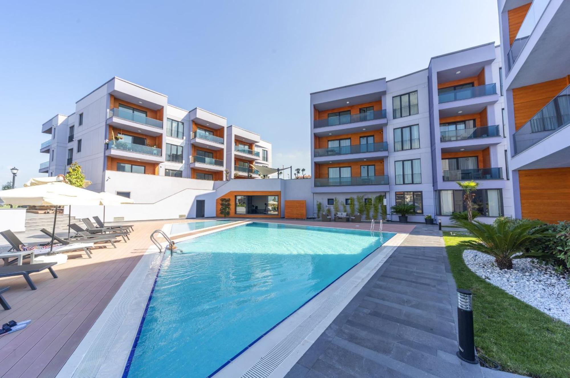 Green Hills Suites Ялова Екстериор снимка